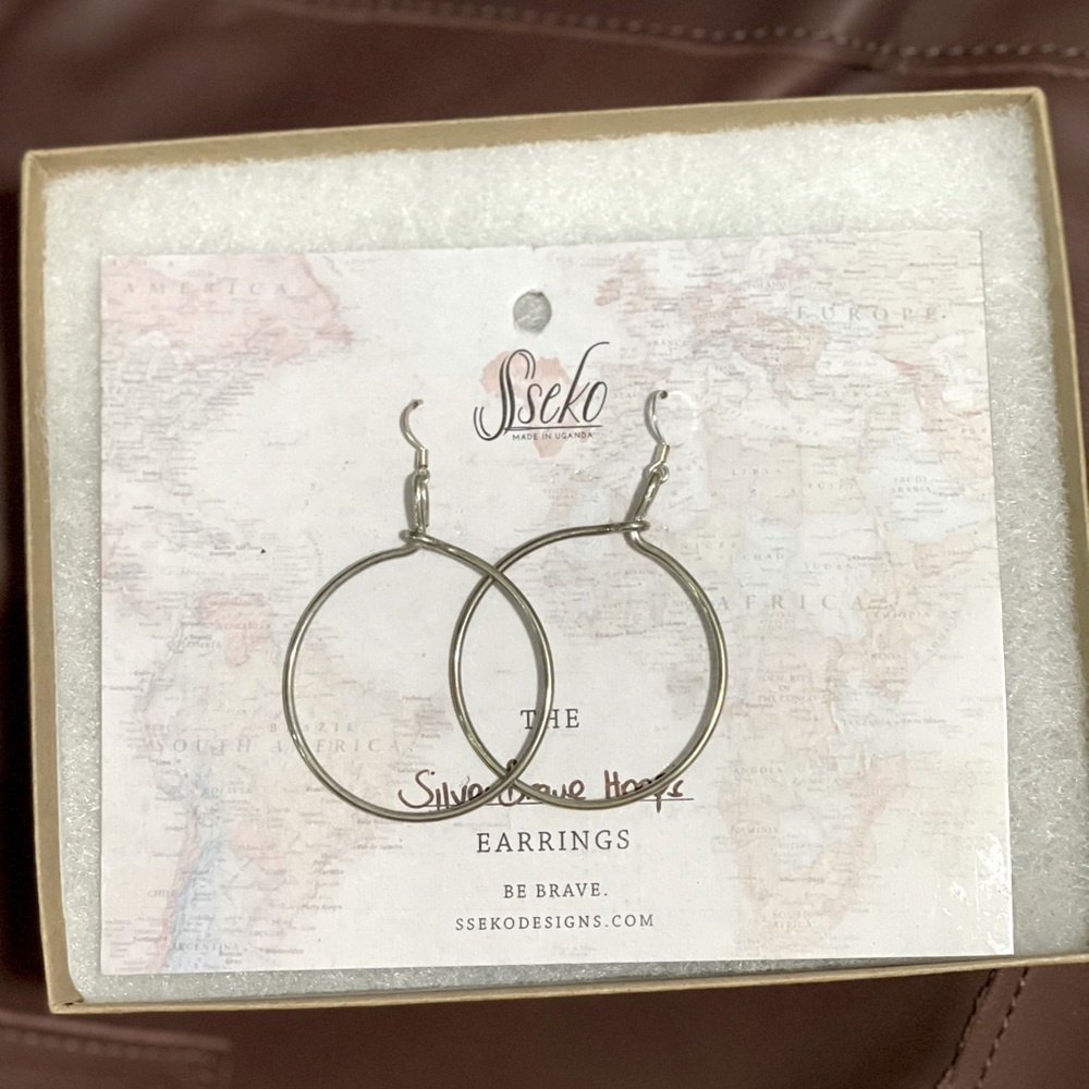 New Silver Brave hoops